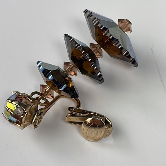 Flying Saucers AB Crystals Glass Disc Earrings - Picture 15 of 16